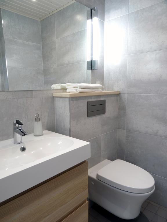 Hotel Hiisi Hill Jämsä Стая снимка