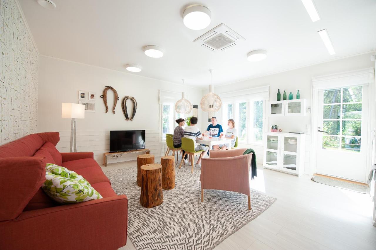 Hotel Hiisi Hill Jämsä Екстериор снимка