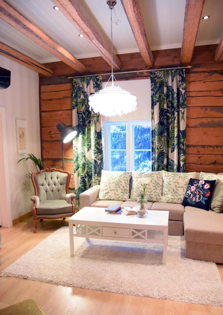 Hotel Hiisi Hill Jämsä Екстериор снимка