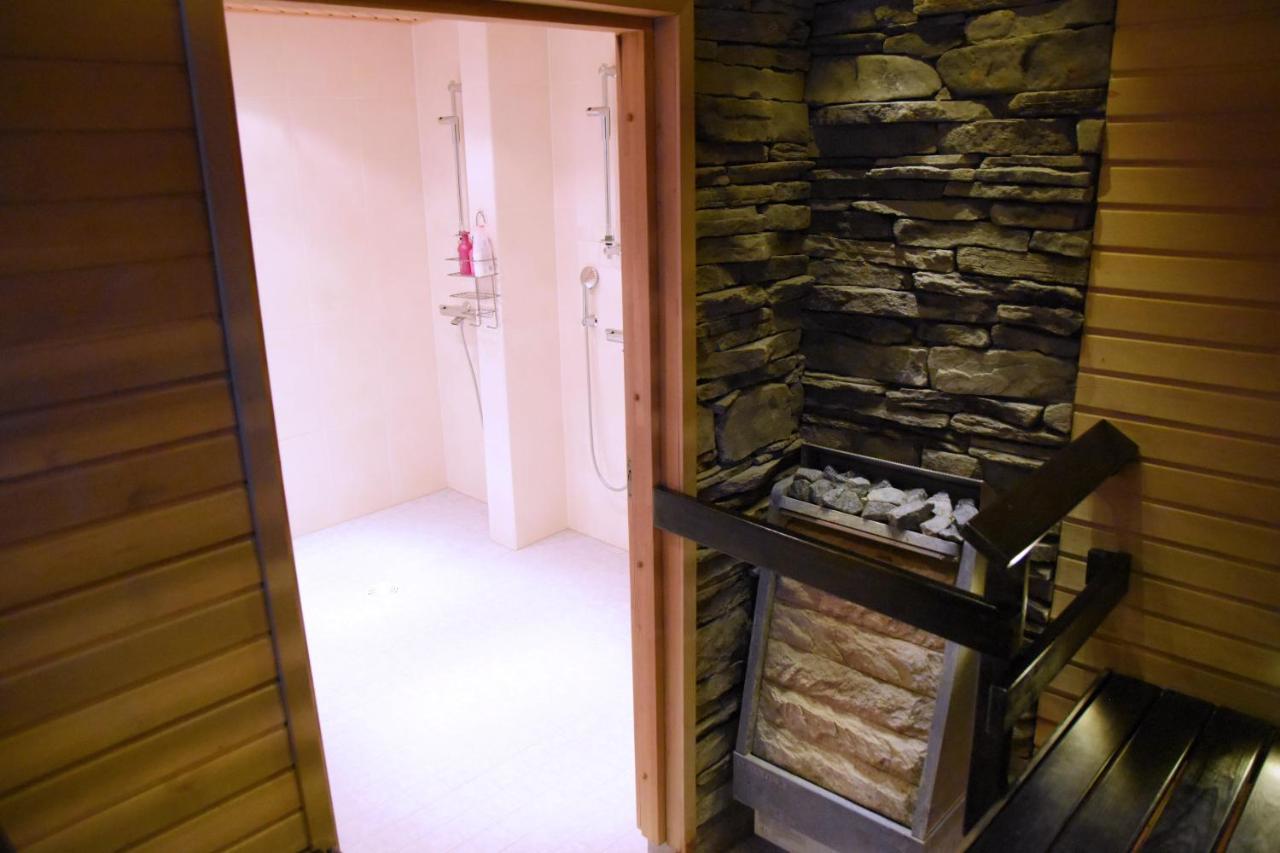 Hotel Hiisi Hill Jämsä Екстериор снимка
