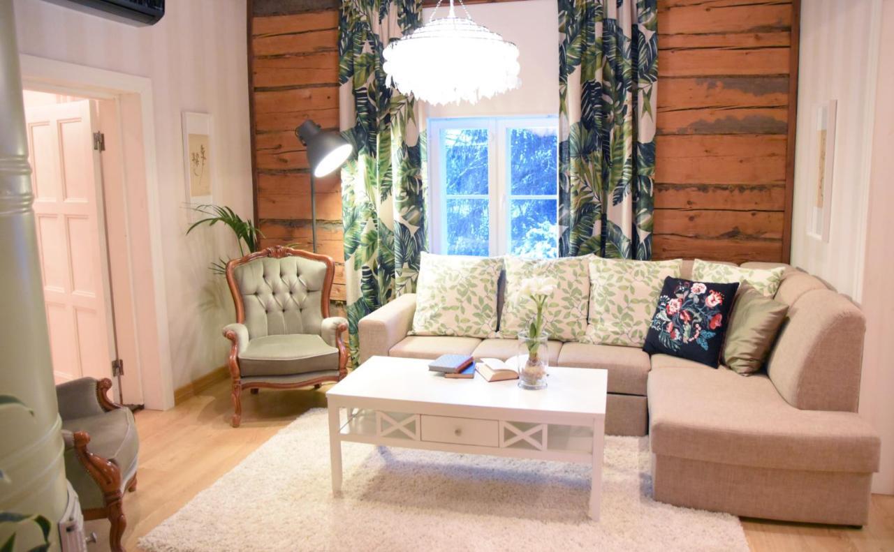 Hotel Hiisi Hill Jämsä Екстериор снимка